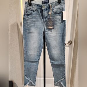 Democracy High Rise Light Blue Jeans with Frayed Hem